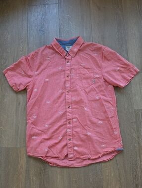 Vans Off The Wall, Men's Large Short Sleeve Button Up Shirt Coral/Pink Fish